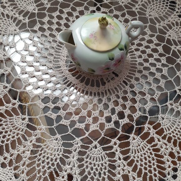 Light grey doily-handmade - Picture 6 of 9